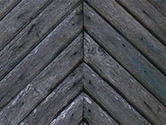 les chevrons d'une porte ancienne