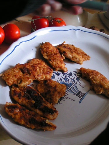 poulet pan&eacute; aiguillettes
